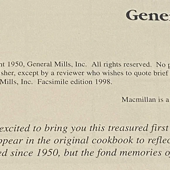 Betty Crocker Picture Cookbook. Like new - Picture 4 of 5